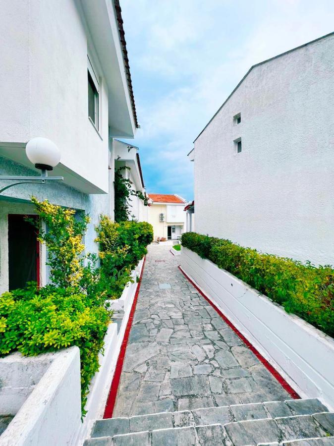 Heaven'S Door- Siviri Maisonette Luaran gambar